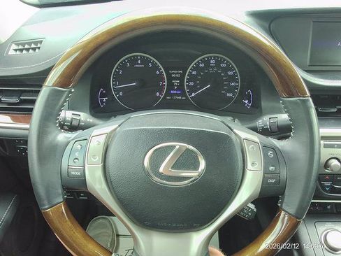 Used 2013 Lexus ES 350 w/ Premium Pkg image 11