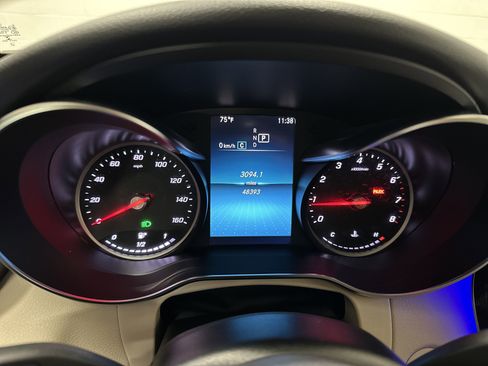 Used 2020 Mercedes-Benz GLC 300 4MATIC image 22