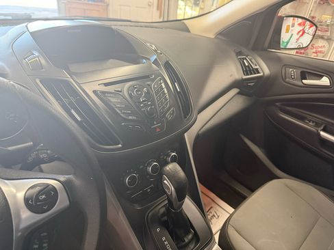 Used 2014 Ford Escape SE image 15