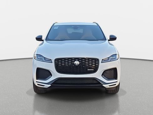 Used 2024 Jaguar F-PACE R-Dynamic S image 2