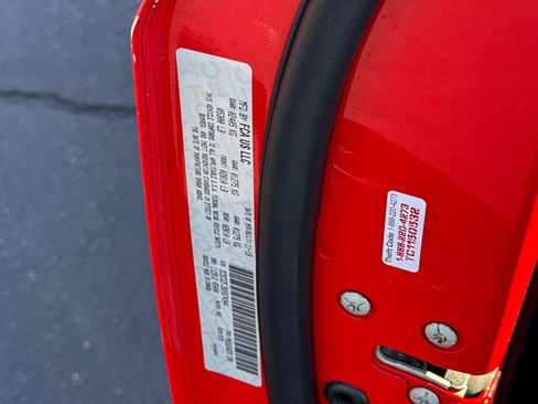 Used 2019 Dodge Challenger R/T Scat Pack w/ Shaker Package image 33