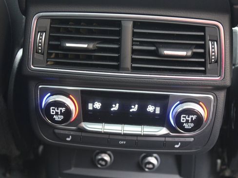 Used 2019 Audi Q7 3.0T Prestige w/ Prestige Package image 10