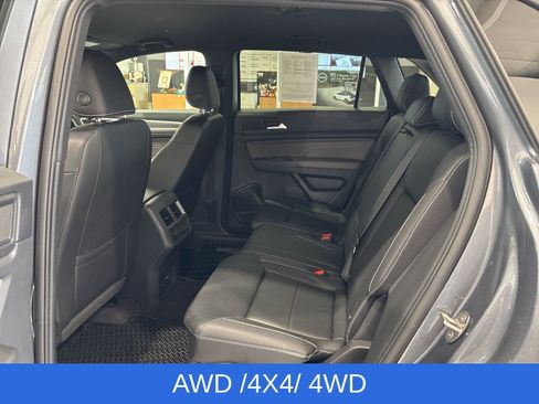 Used 2023 Volkswagen Atlas Cross Sport SE image 11