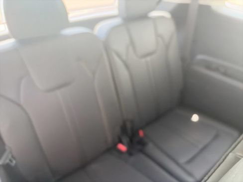 Used 2021 Kia Sorento S w/ Panoramic Sunroof Package FWD image 14