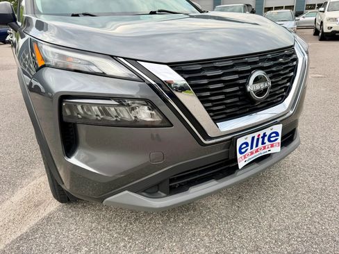 Used 2023 Nissan Rogue S AWD/4WD image 4