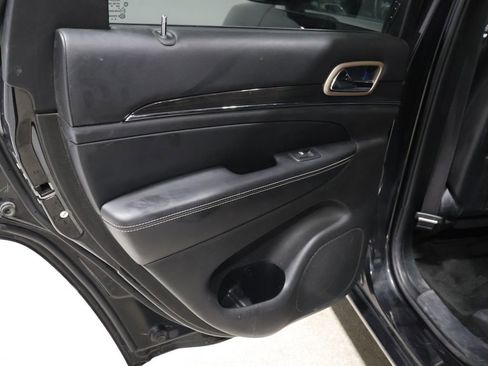 Used 2015 Jeep Grand Cherokee Overland w/ Advanced Technology Group image 21