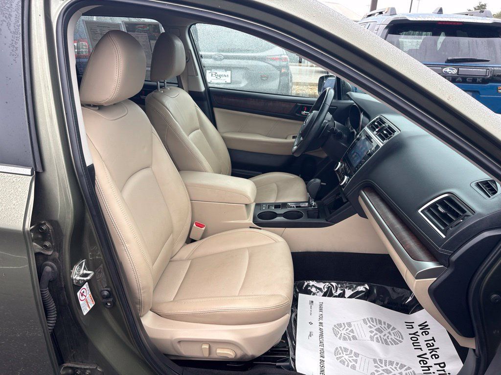 Used 2018 Subaru Outback 2.5i Limited AWD/4WD image 8