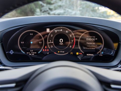 New 2026 Porsche Cayenne Coupe image 33