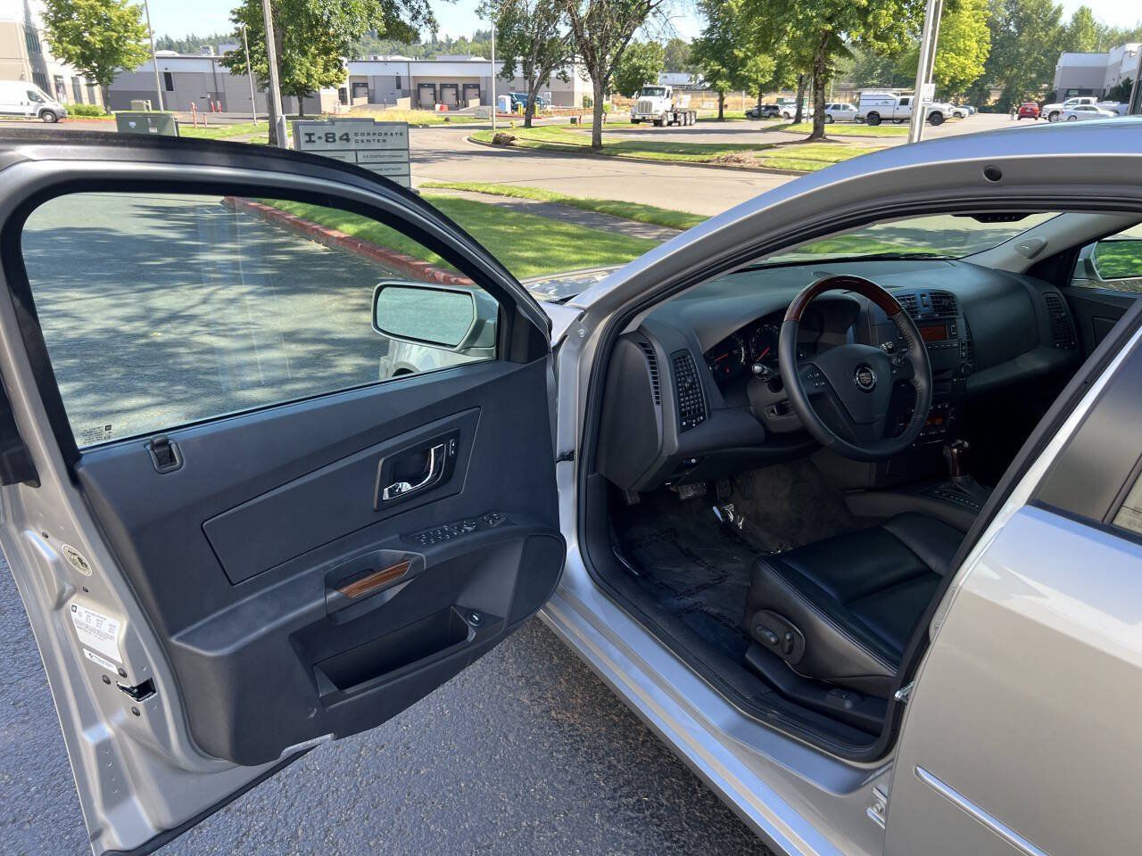 Used 2004 Cadillac CTS 3.6 w/ Preferred Equipment Group RWD image 7