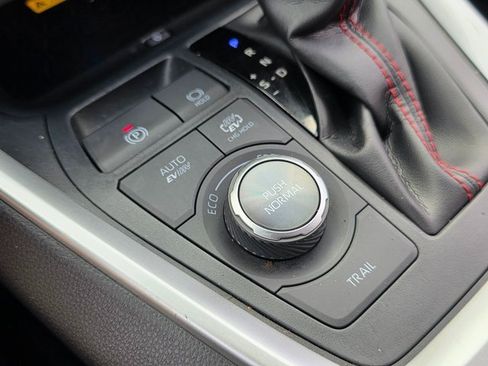 Used 2022 Toyota RAV4 XSE image 40