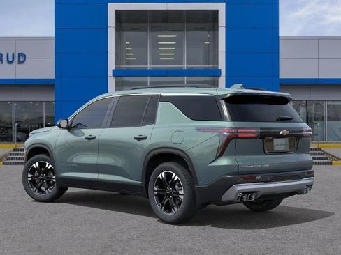 New 2027 Chevrolet Traverse LT w/ Sun and Wheel Package AWD/4WD image 27