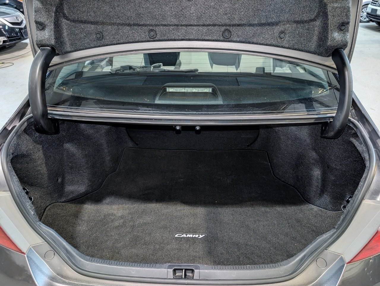 Used 2016 Toyota Camry XSE w/ Moonroof Package FWD image 23