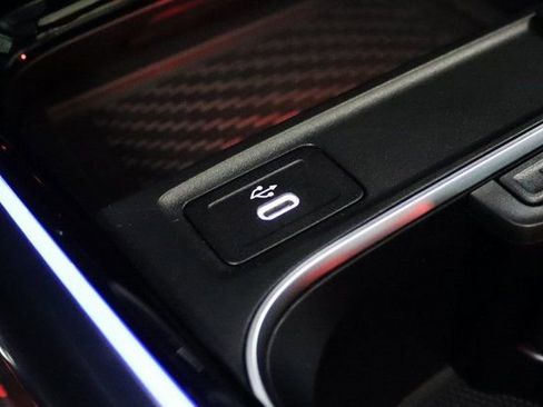 Certified 2025 Mercedes-Benz GLA 250 4MATIC image 27