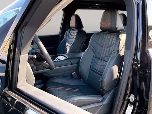 New 2026 Nissan Armada PRO-4X AWD/4WD image 9