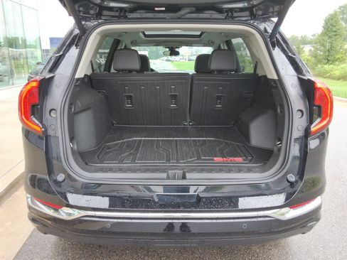 Used 2023 GMC Terrain Denali w/ LPO, Floor Liner Package AWD/4WD image 34
