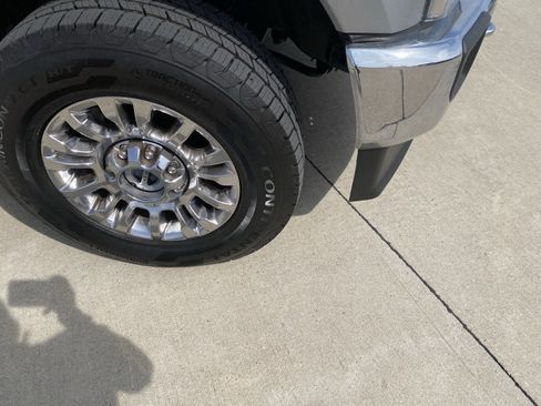 Used 2022 Ford F350 XLT w/ XLT Premium Package image 4