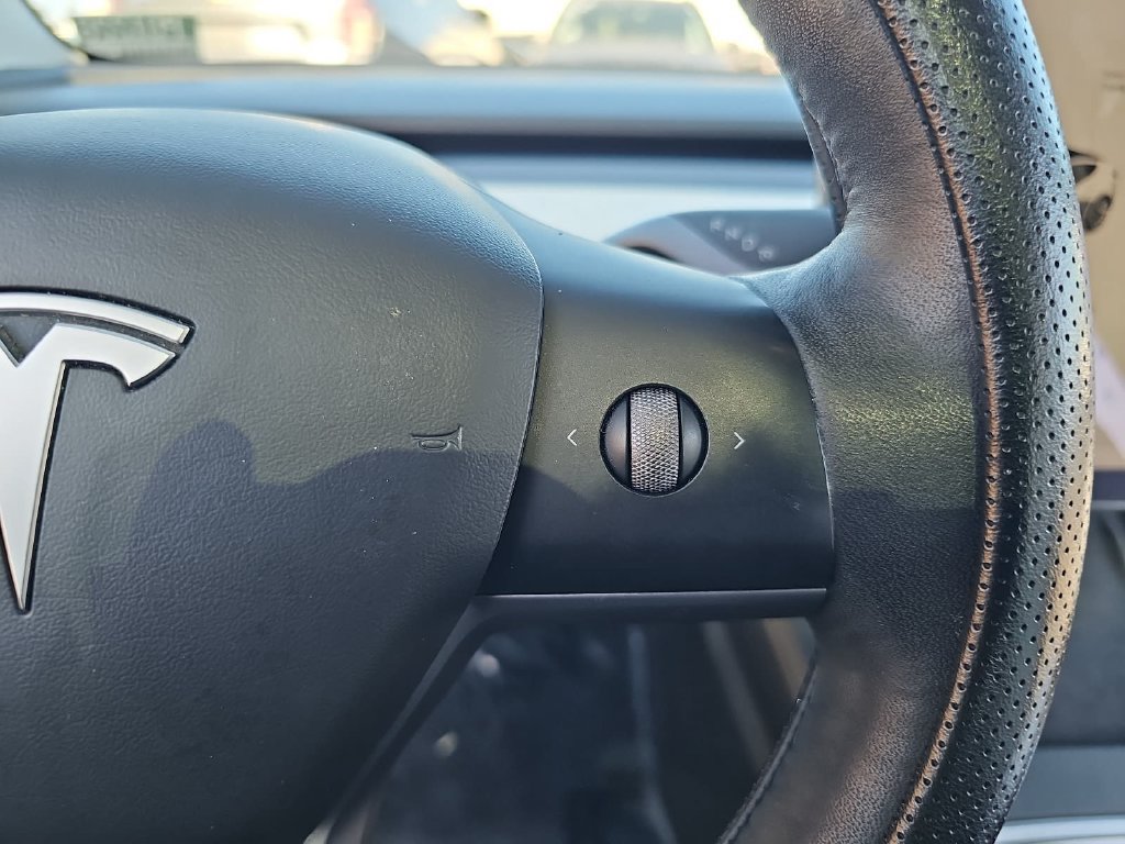 Used 2021 Tesla Model 3 Long Range AWD/4WD image 18