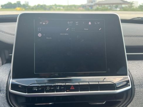 New 2025 Jeep Compass Latitude w/ Convenience Group image 27