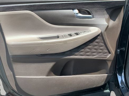 Used 2020 Hyundai Santa Fe SE FWD image 16