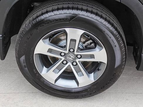 Used 2025 Honda Pilot EX-L image 12