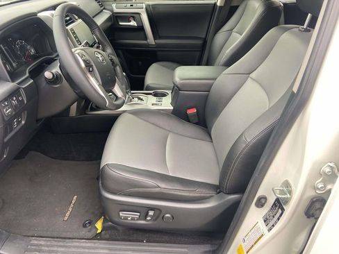 Used 2023 Toyota 4Runner SR5 Premium w/ Moonroof Package image 18