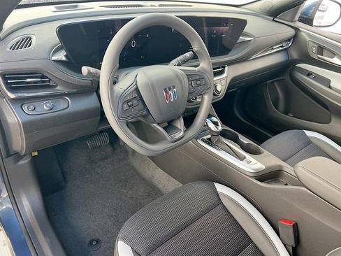 New 2026 Buick Envista Preferred w/ Convenience II Package image 6