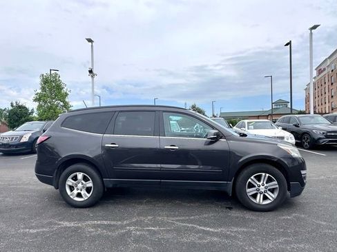 Used 2016 Chevrolet Traverse LT FWD image 9