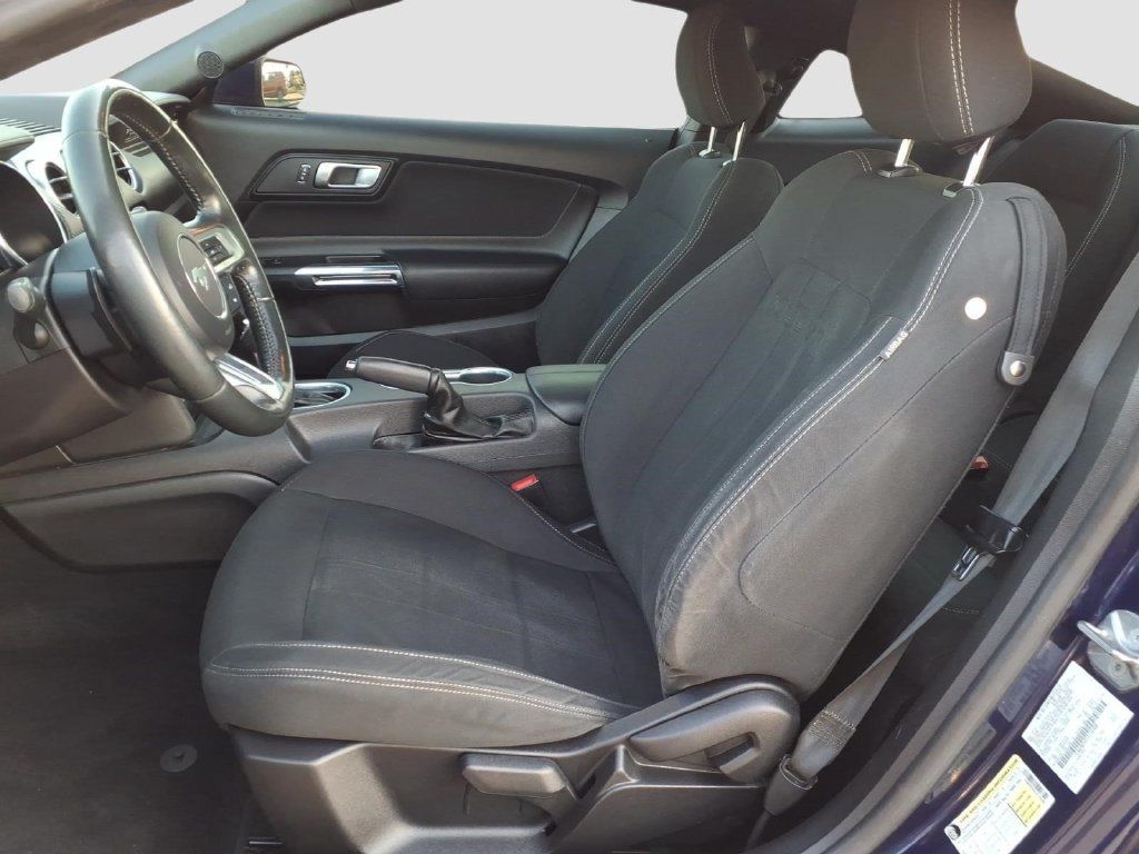 Used 2020 Ford Mustang Coupe RWD image 21