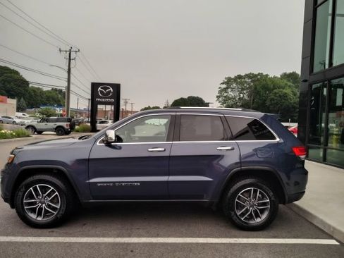 Used 2019 Jeep Grand Cherokee Limited w/ Luxury Group II AWD/4WD image 2
