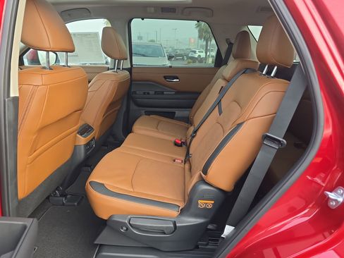 New 2025 Nissan Pathfinder Platinum w/ Cargo Package image 24