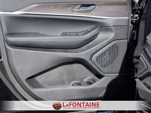 New 2026 Jeep Grand Cherokee L 4WD image 14