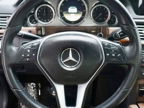 Used 2012 Mercedes-Benz E 350 4MATIC Sedan image 12