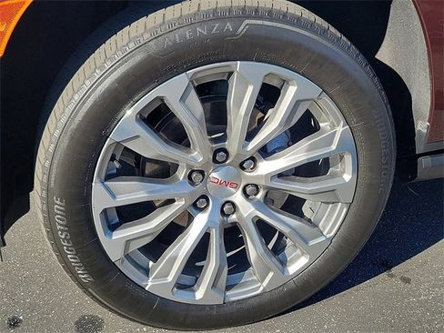 Used 2023 GMC Yukon Denali image 29
