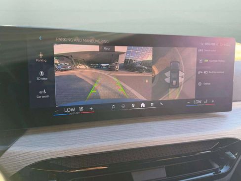 Used 2025 BMW 330i Sedan image 20