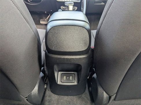 Used 2024 Hyundai Elantra SEL image 16