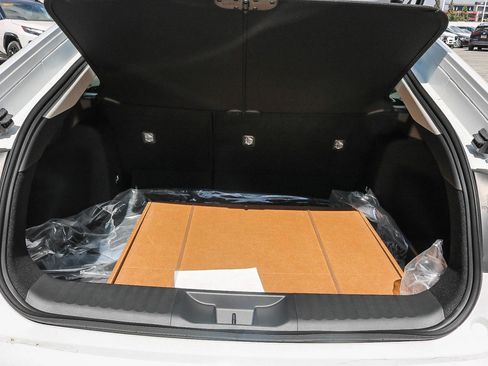 New 2026 Toyota Prius LE image 13