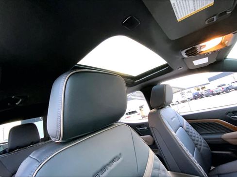 Used 2026 GMC Canyon Denali image 24