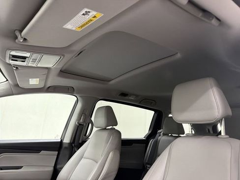 Used 2018 Honda Odyssey EX-L image 25