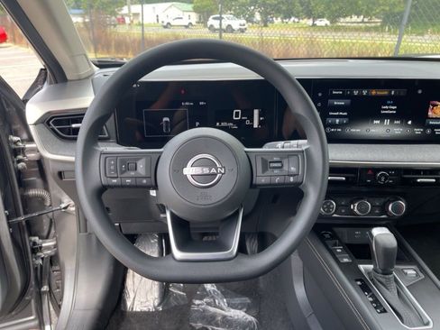 New 2026 Nissan Kicks SV w/ Interior Electronics Package image 13