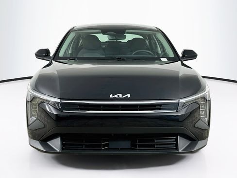 Used 2025 Kia K4 FWD image 2