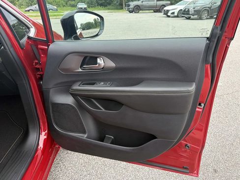 New 2027 Chrysler Pacifica Select AWD/4WD image 25