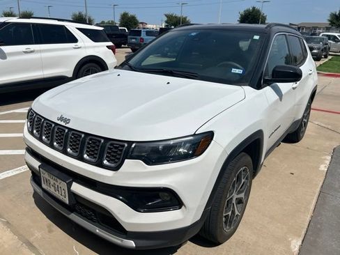 Used 2024 Jeep Compass Limited AWD/4WD image 2