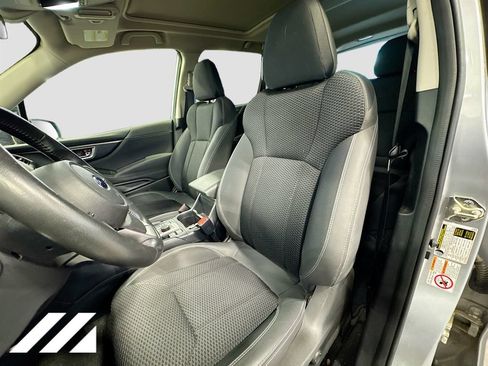 Used 2019 Subaru Forester Premium AWD/4WD image 22