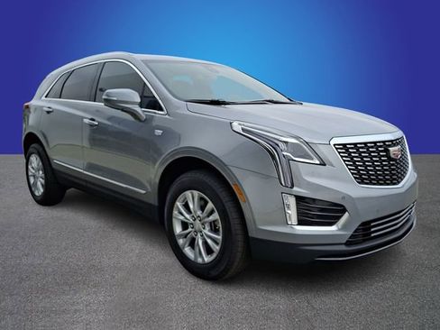 New 2026 Cadillac XT5 Luxury w/ LPO, Floor Liner Package image 3