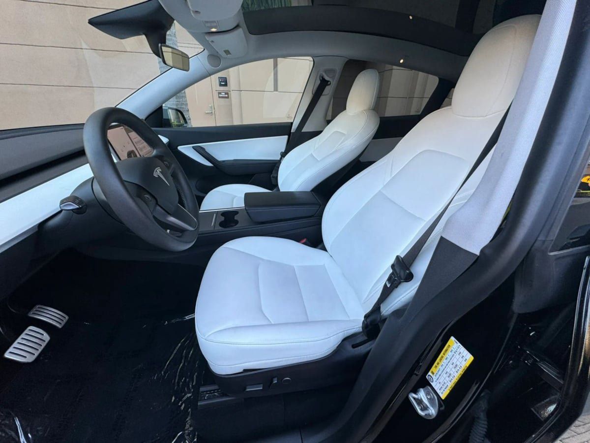 Used 2023 Tesla Model Y Long Range AWD/4WD image 13
