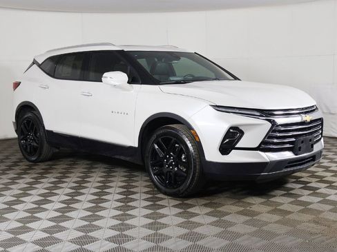Used 2024 Chevrolet Blazer Premier w/ Enhanced Convenience Package FWD image 57