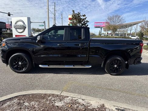 Used 2025 Chevrolet Silverado 1500 Custom image 7