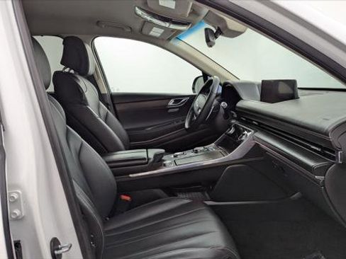 Used 2024 Genesis GV80 2.5T AWD/4WD image 21