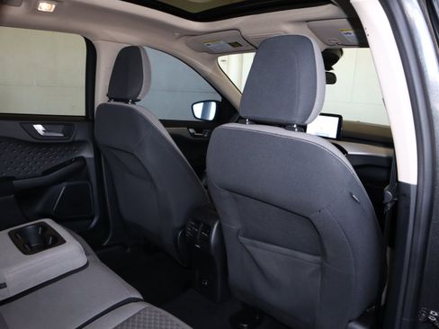 Used 2020 Ford Escape SE image 42