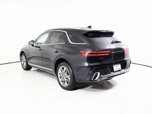 Used 2023 Genesis GV70 2.5T w/ Advanced Package image 13